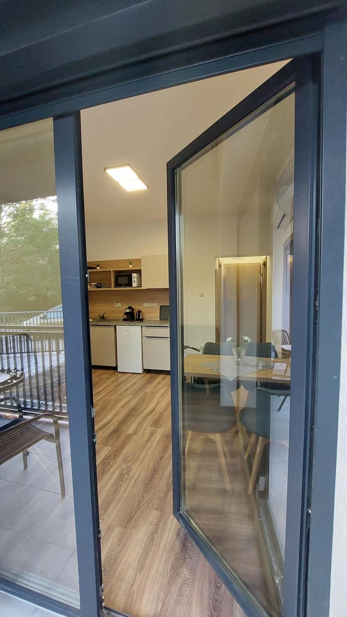 Csaladi Kikoeto Apartman 귤러 외부 사진