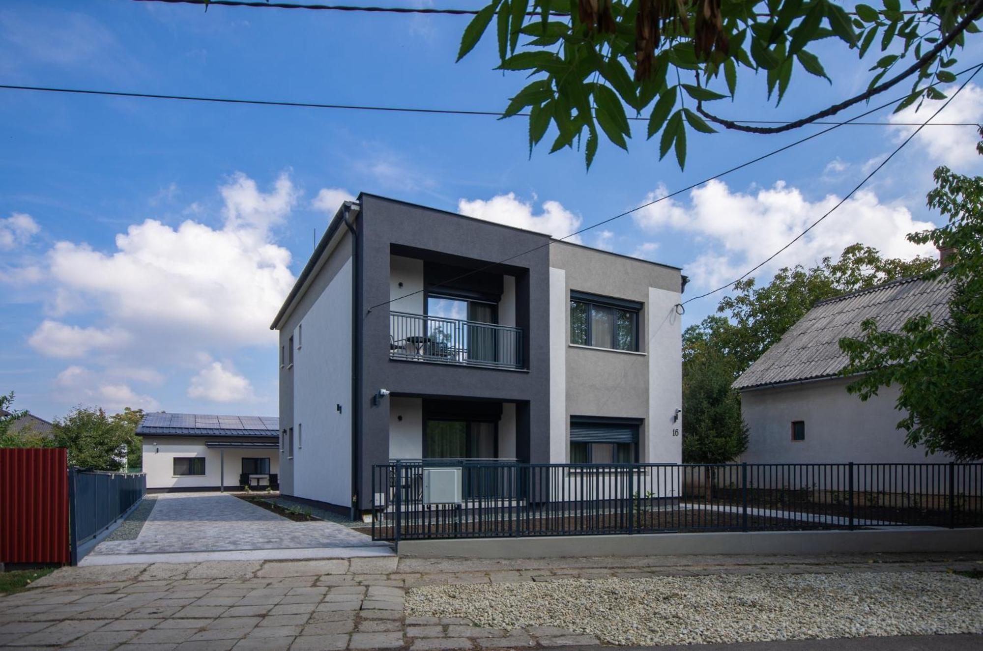 Csaladi Kikoeto Apartman 귤러 외부 사진