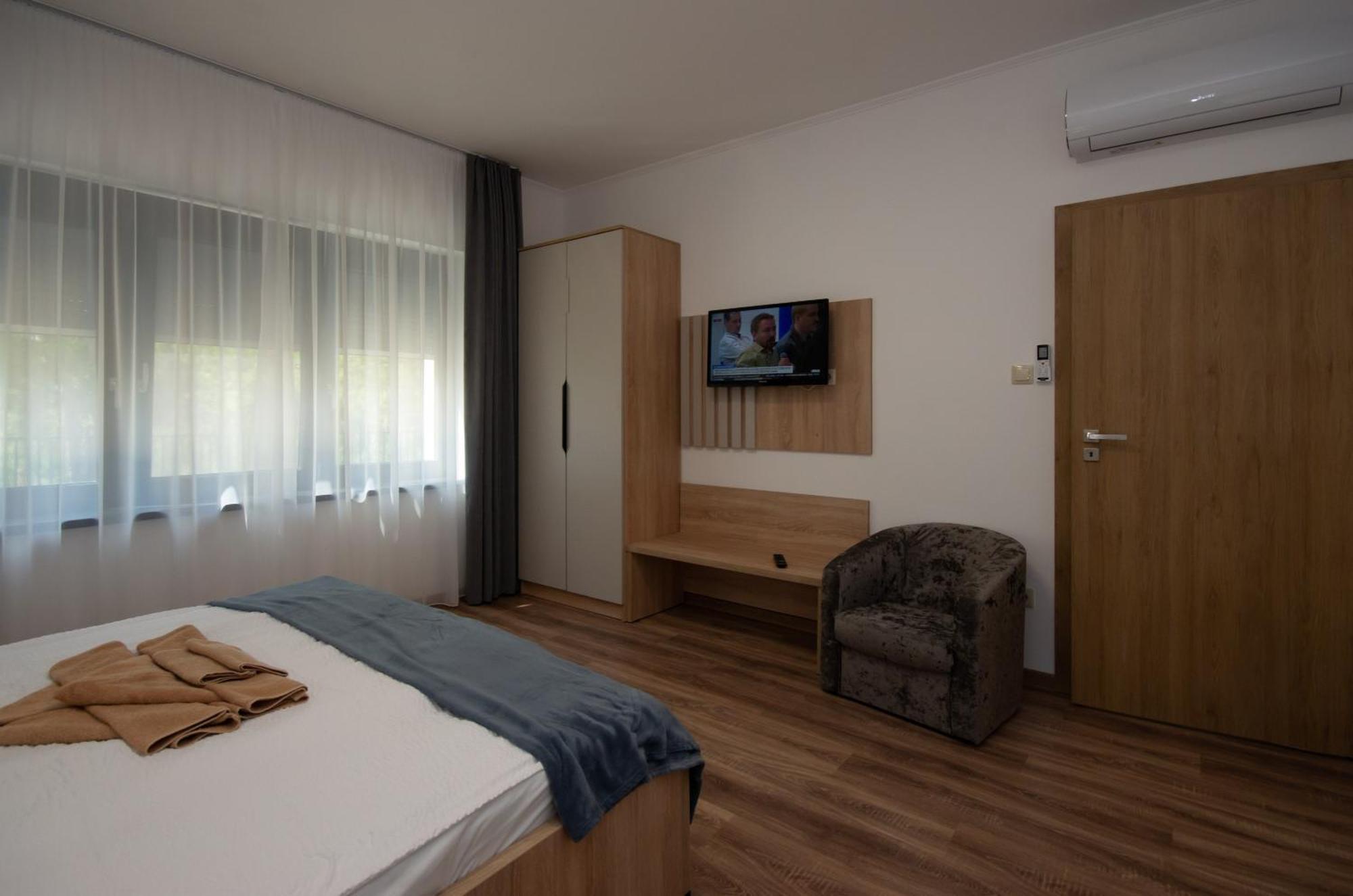 Csaladi Kikoeto Apartman 귤러 외부 사진